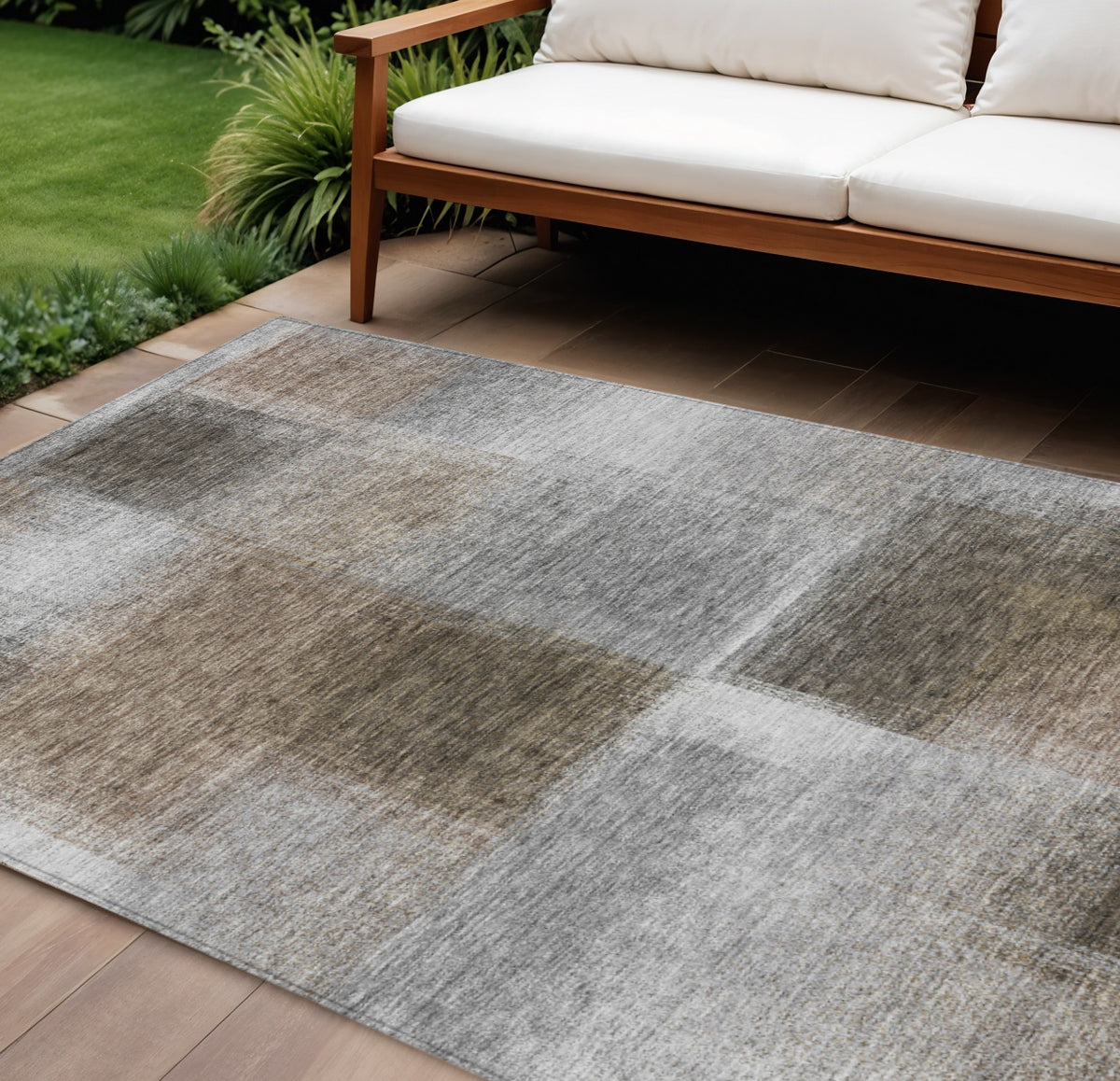 5' X 8' Silver Gray And Beige Abstract Washable Indoor Outdoor Area Rug