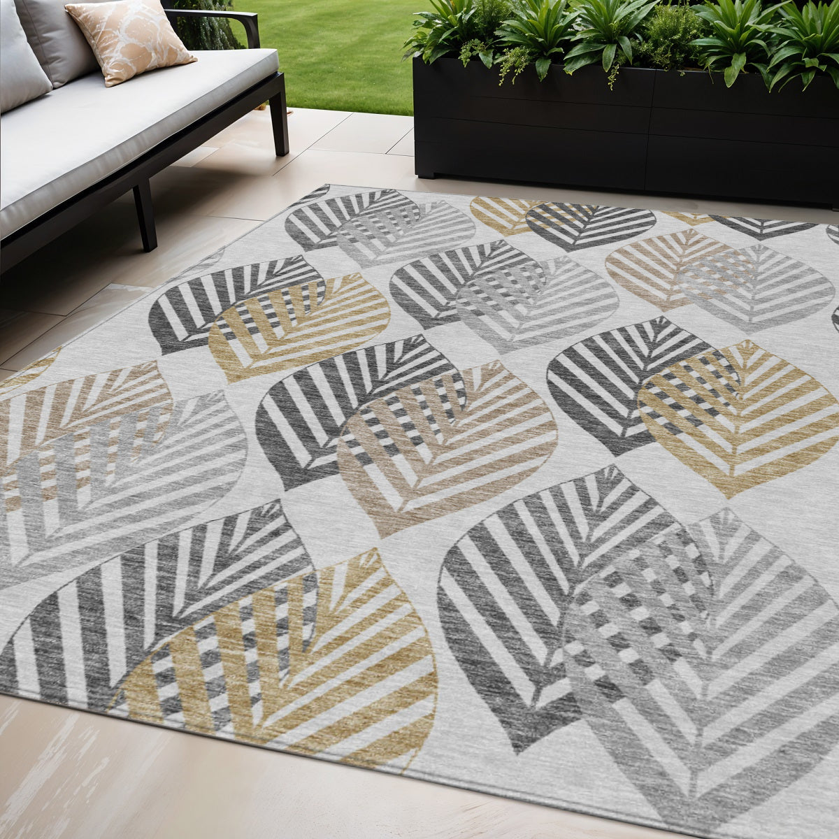5' X 8' Silver Gray And Gold Floral Washable Indoor Outdoor Area Rug