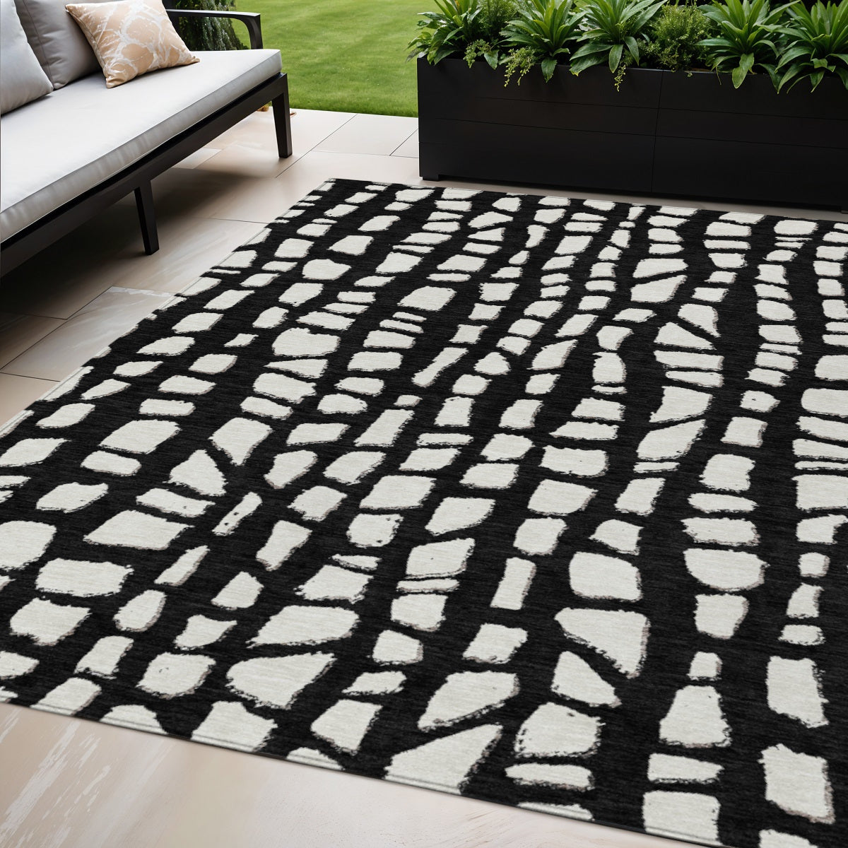 5' X 8' Black And Ivory Abstract Washable Indoor Outdoor Area Rug