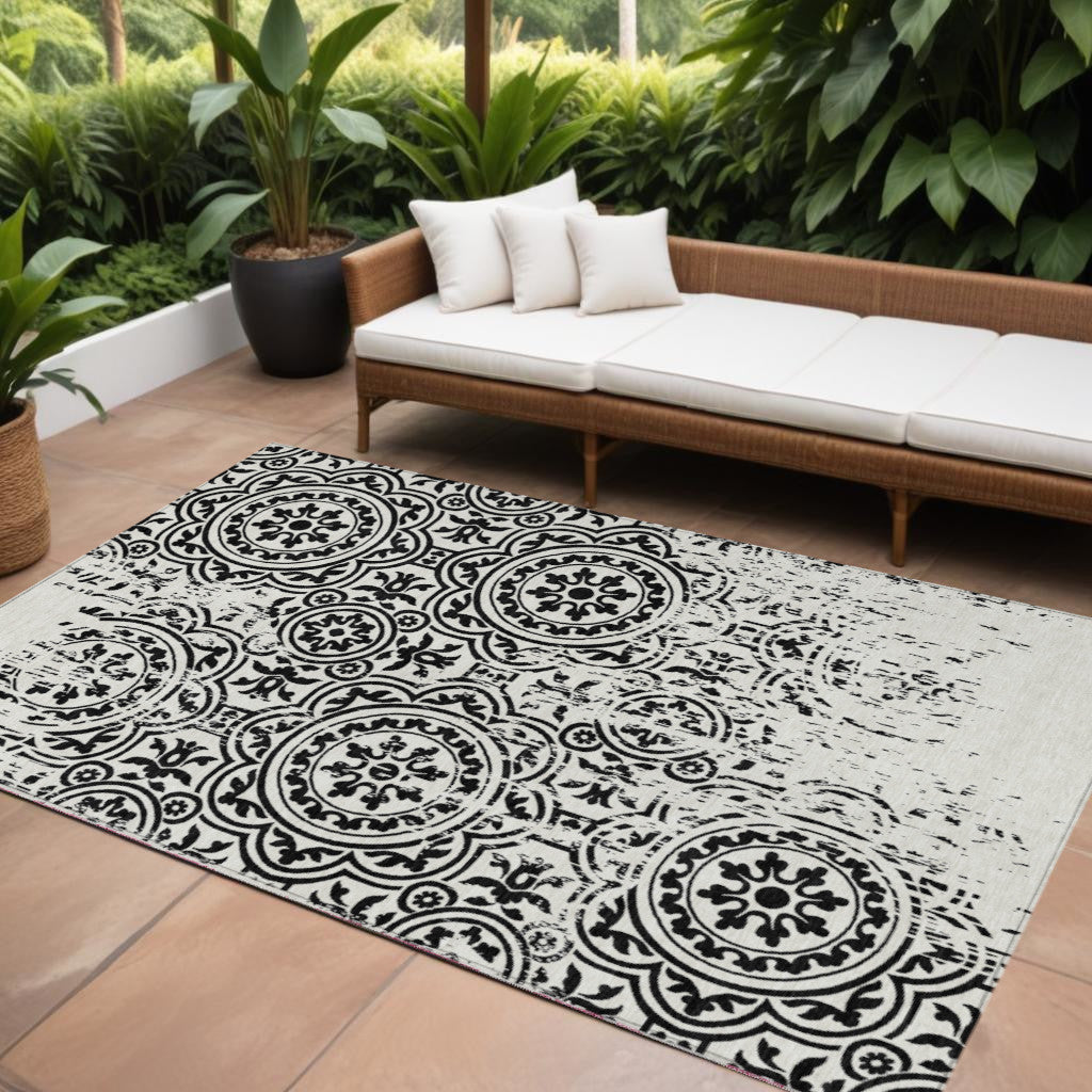 10' X 14' Black And Ivory Medallion Washable Indoor Outdoor Area Rug