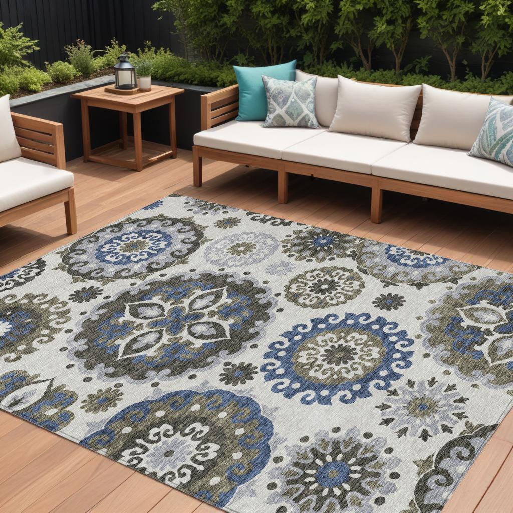 9' X 12' Pewter Silver And Gray Floral Medallion Washable Indoor Outdoor Area Rug
