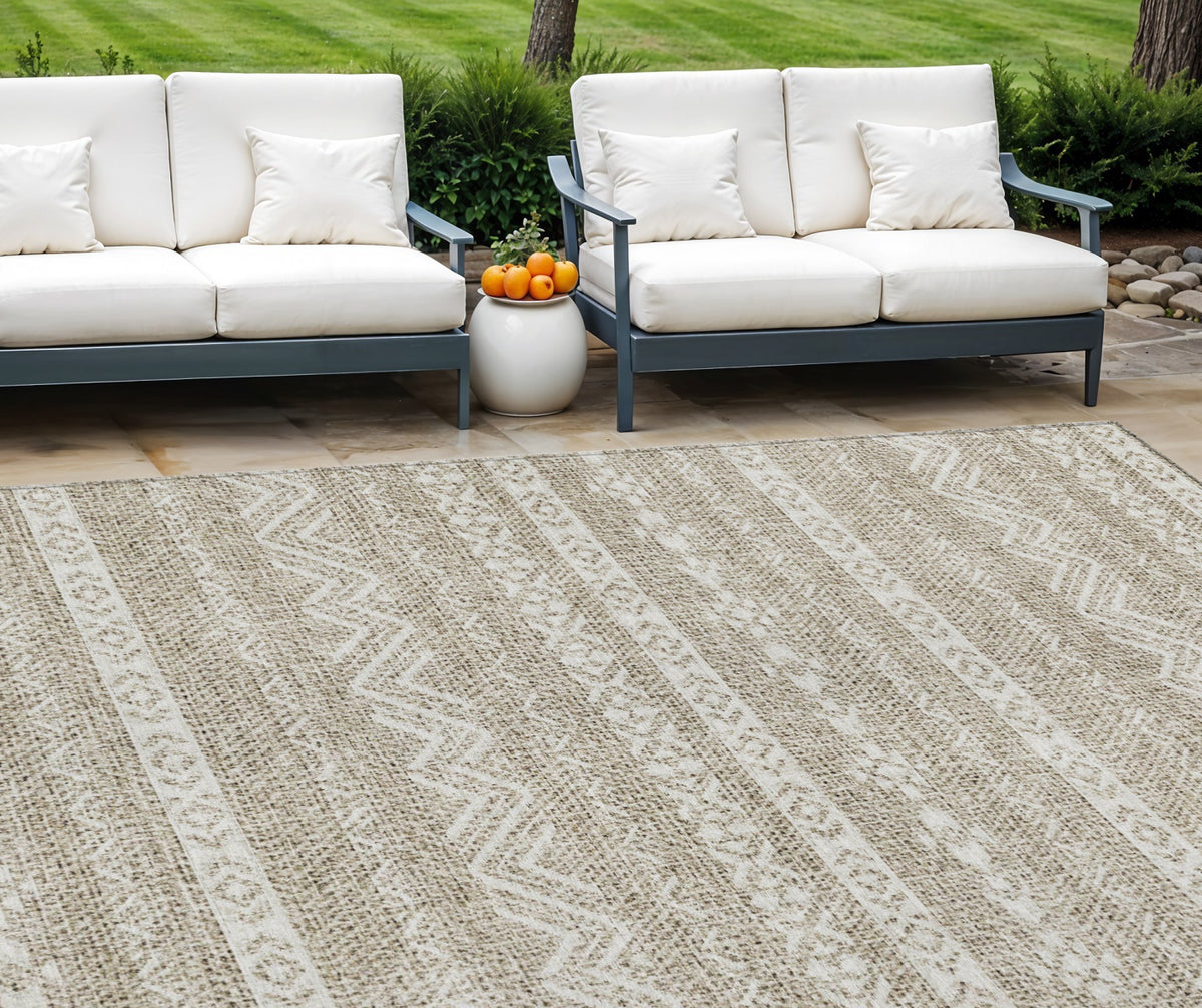 10' X 14' Beige And Ivory Southwestern Washable Indoor Outdoor Area Rug