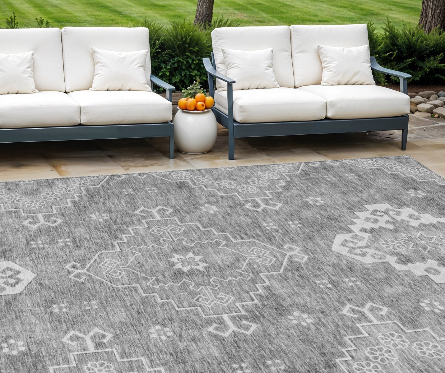 9' X 12' Gray And Ivory Medallion Washable Indoor Outdoor Area Rug