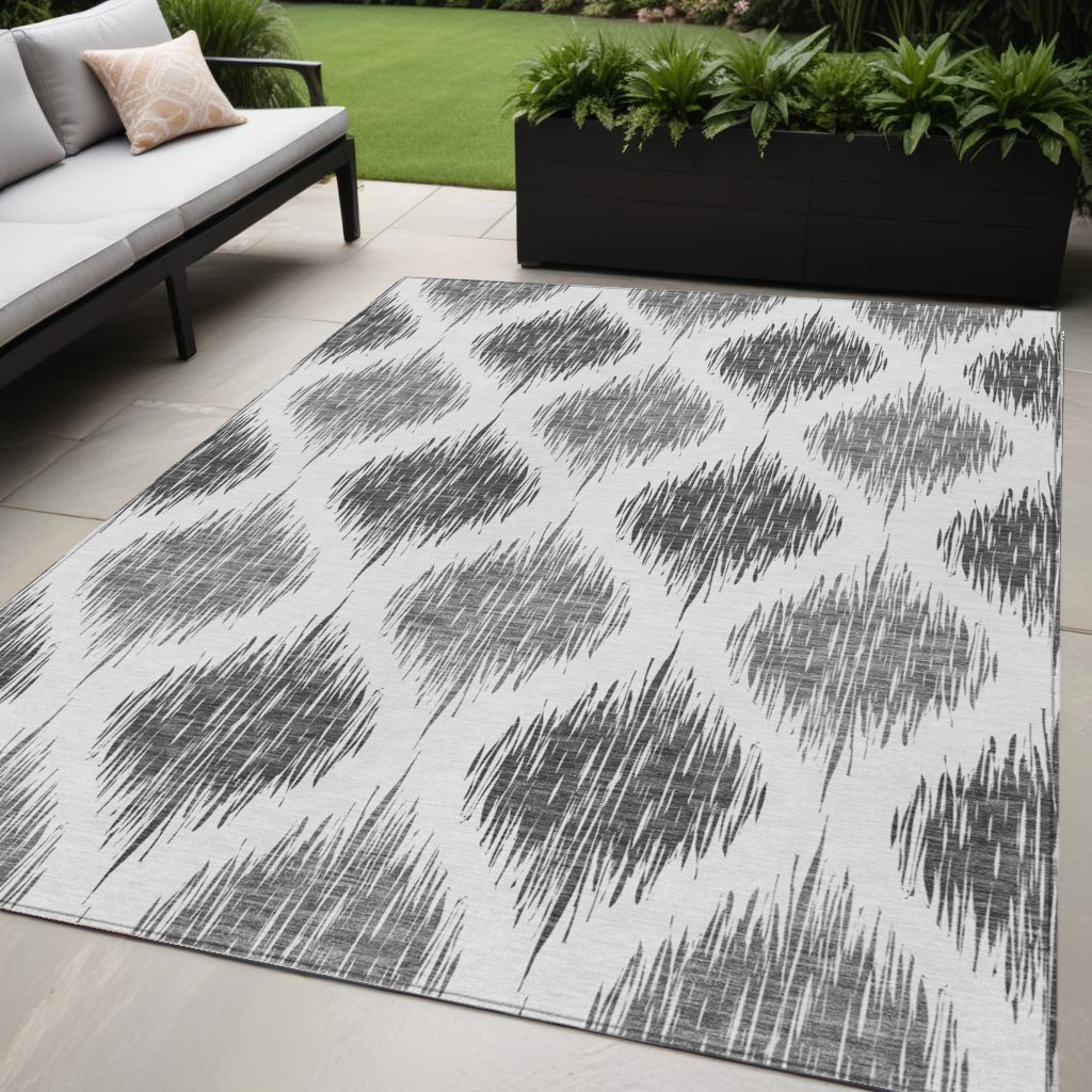 5' X 8' Gray Ivory And Charcoal Ikat Washable Indoor Outdoor Area Rug