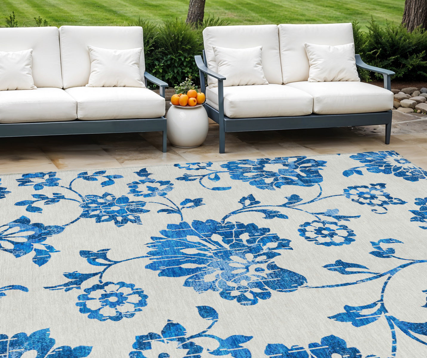 9' X 12' White And Denim Blue Floral Washable Indoor Outdoor Area Rug
