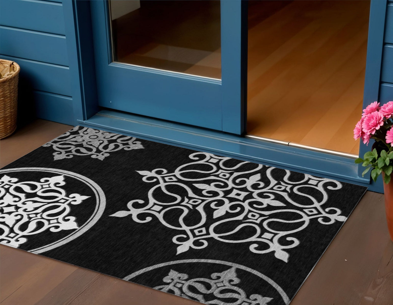 3 X 5 Black Gray And Ivory Floral Medallion Washable Indoor Outdoor Area Rug