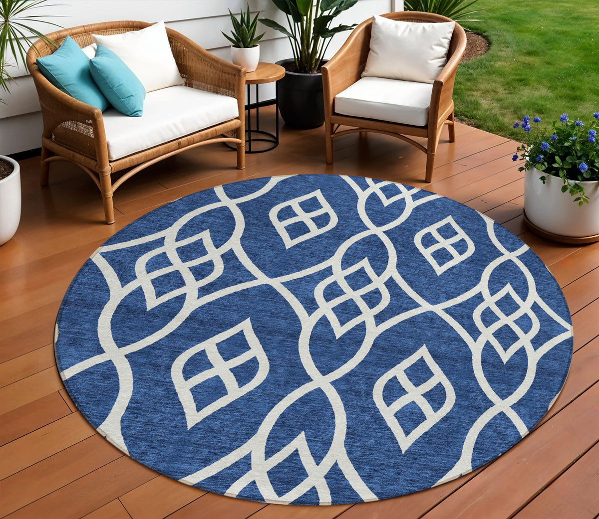 8' Navy Blue And Ivory Round Trellis Washable Indoor Outdoor Area Rug