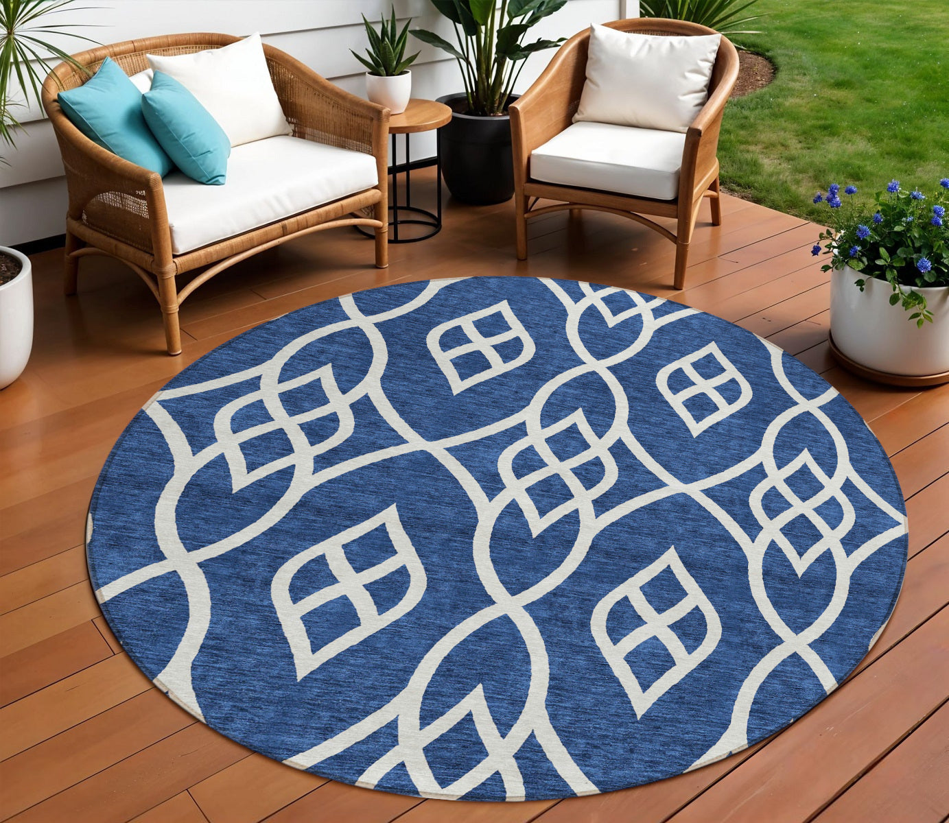 8' Navy Blue And Ivory Round Trellis Washable Indoor Outdoor Area Rug