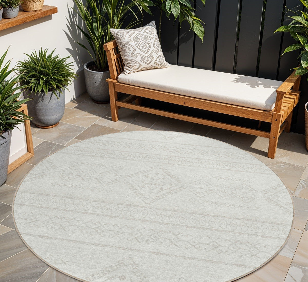 8' Ivory And Silver Round Southwestern Washable Indoor Outdoor Area Rug