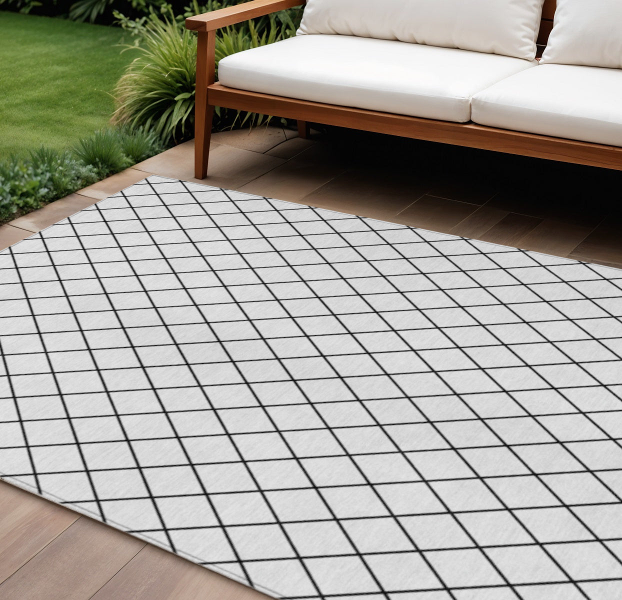 9' X 12' White And Black Geometric Washable Indoor Outdoor Area Rug
