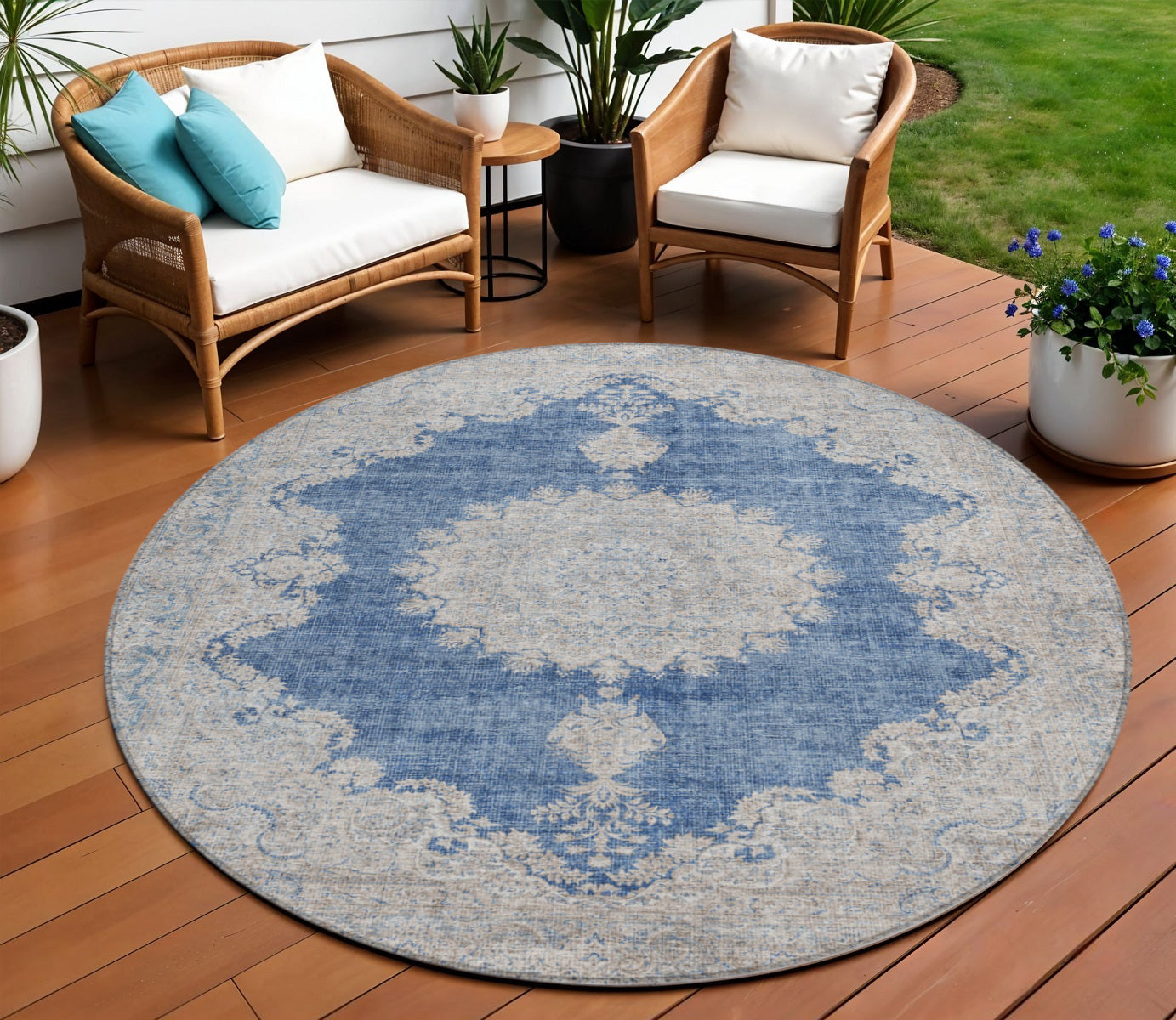8' Navy Blue And Ivory Round Oriental Washable Indoor Outdoor Area Rug