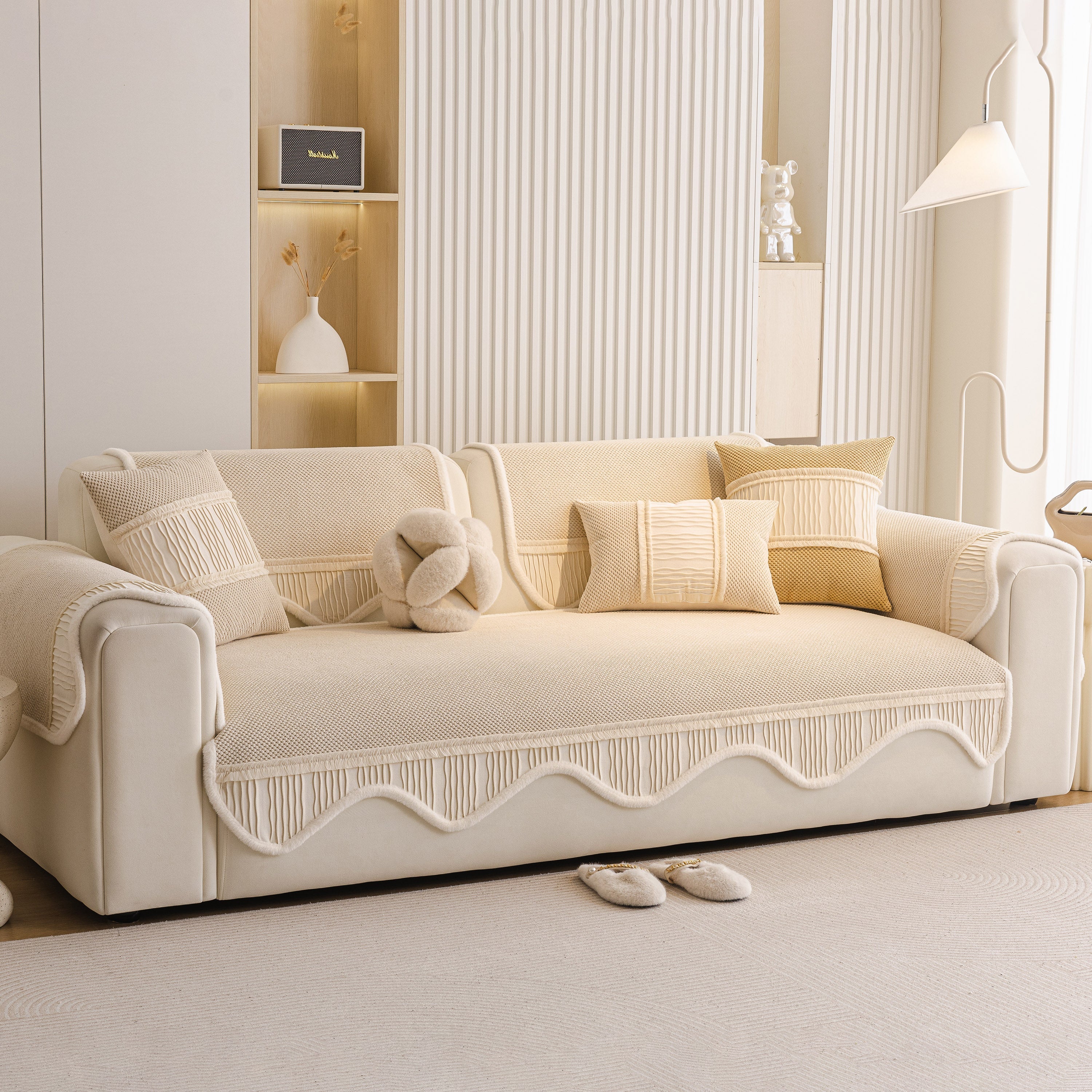 Washable Sofa Throw Pad, Non-Slip Sofa Mat Cozy Couch Slipcover with Soft Furry Trim