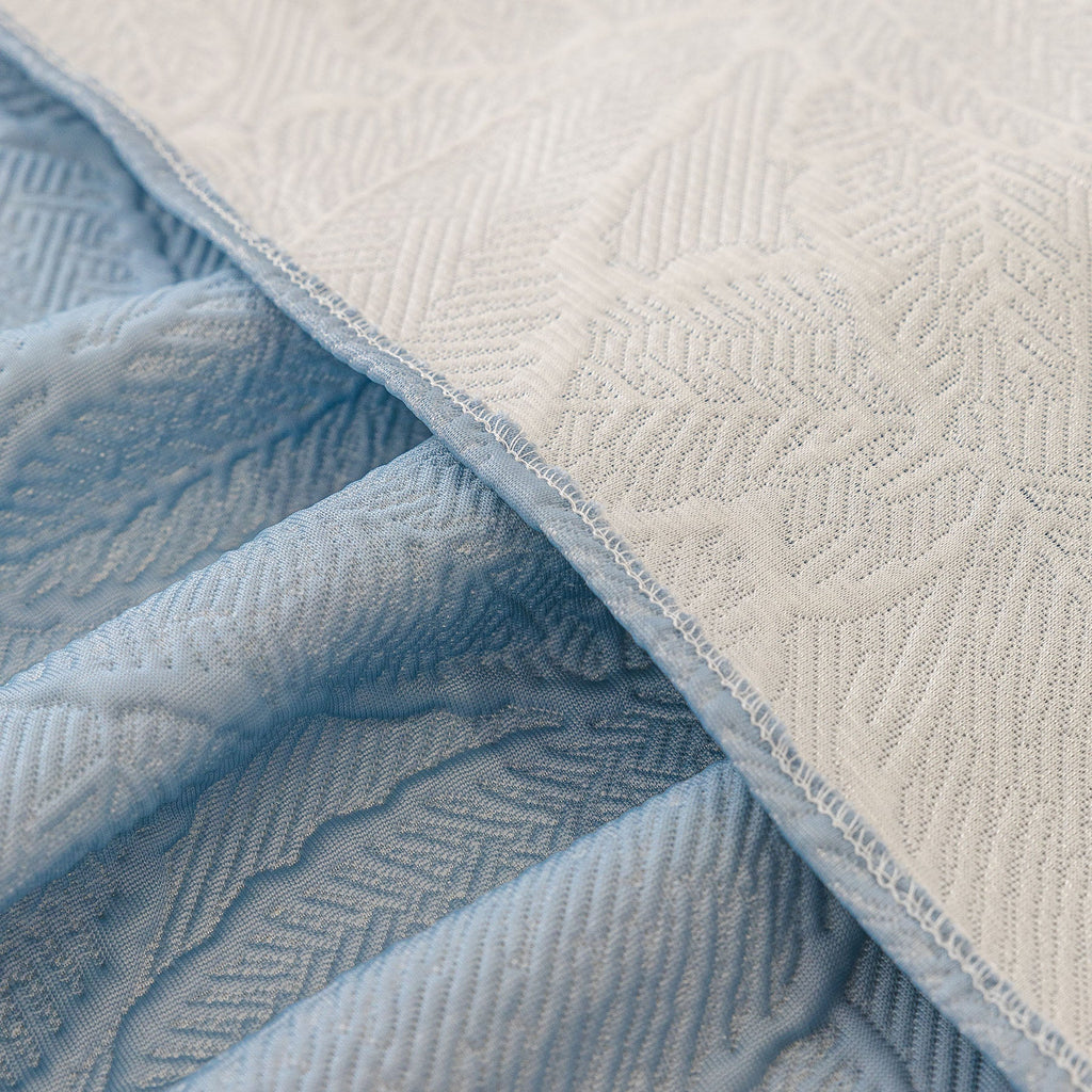 Durable Cooling Couch Cover for Dogs Textured Chic Leaf Summer Throw Cover Blanket