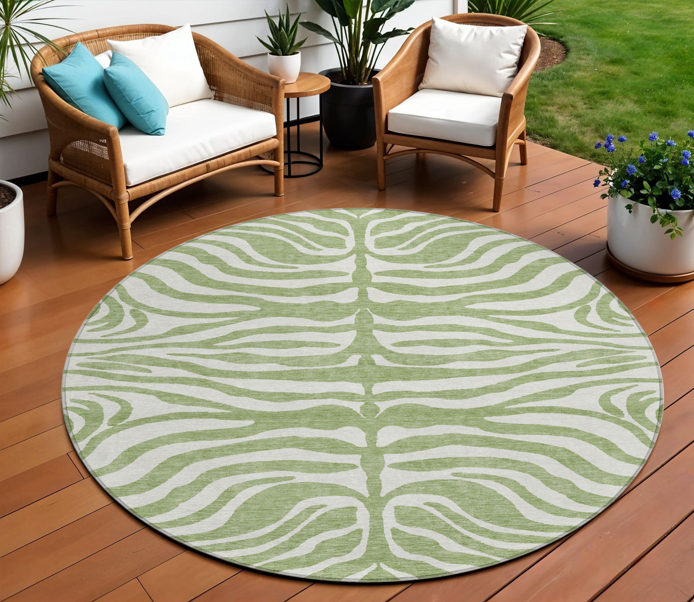 8' Artichoke Green And Ivory Round Animal Print Washable Indoor Outdoor Area Rug