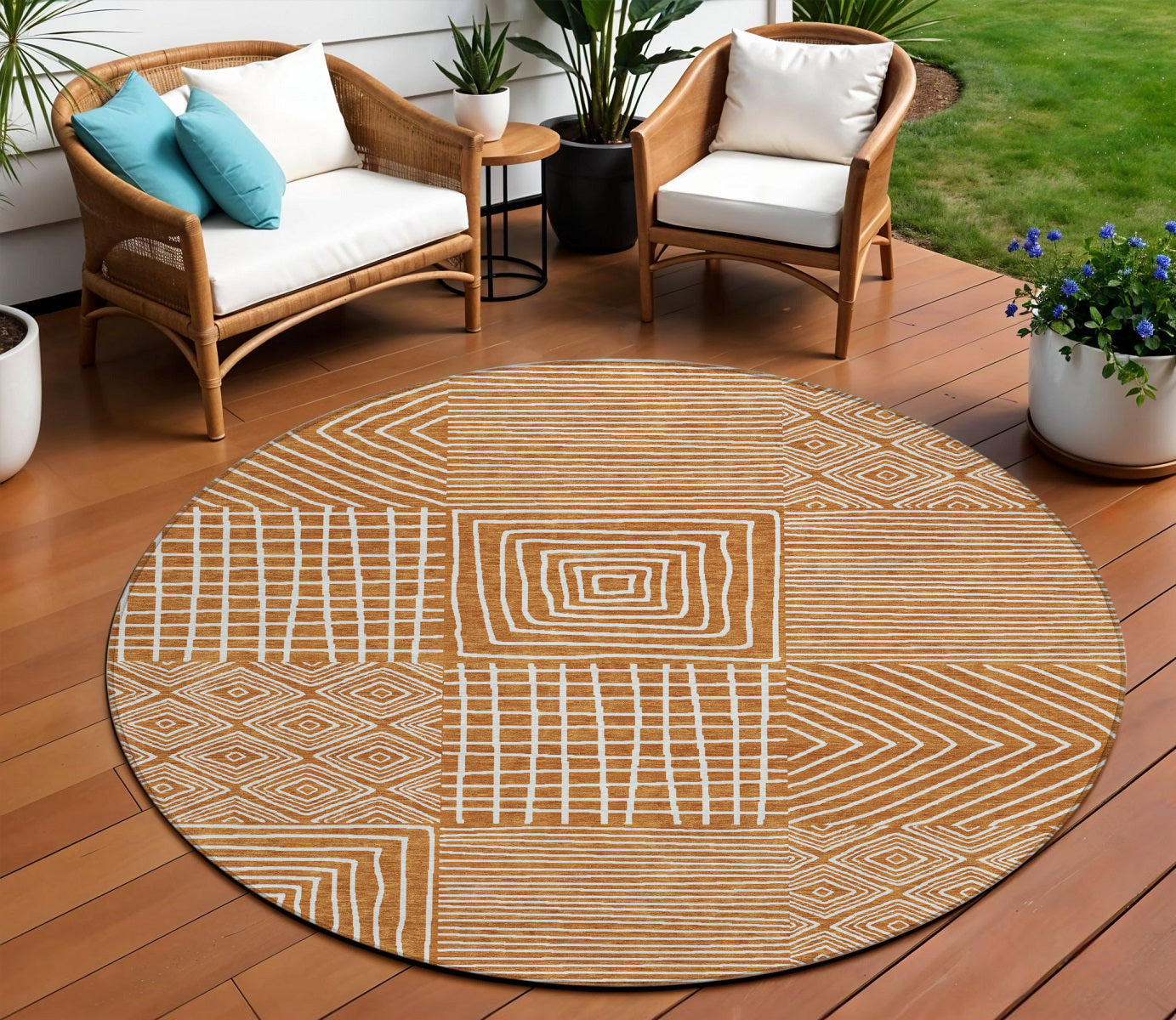 8' Copper And Ivory Round Geometric Washable Indoor Outdoor Area Rug