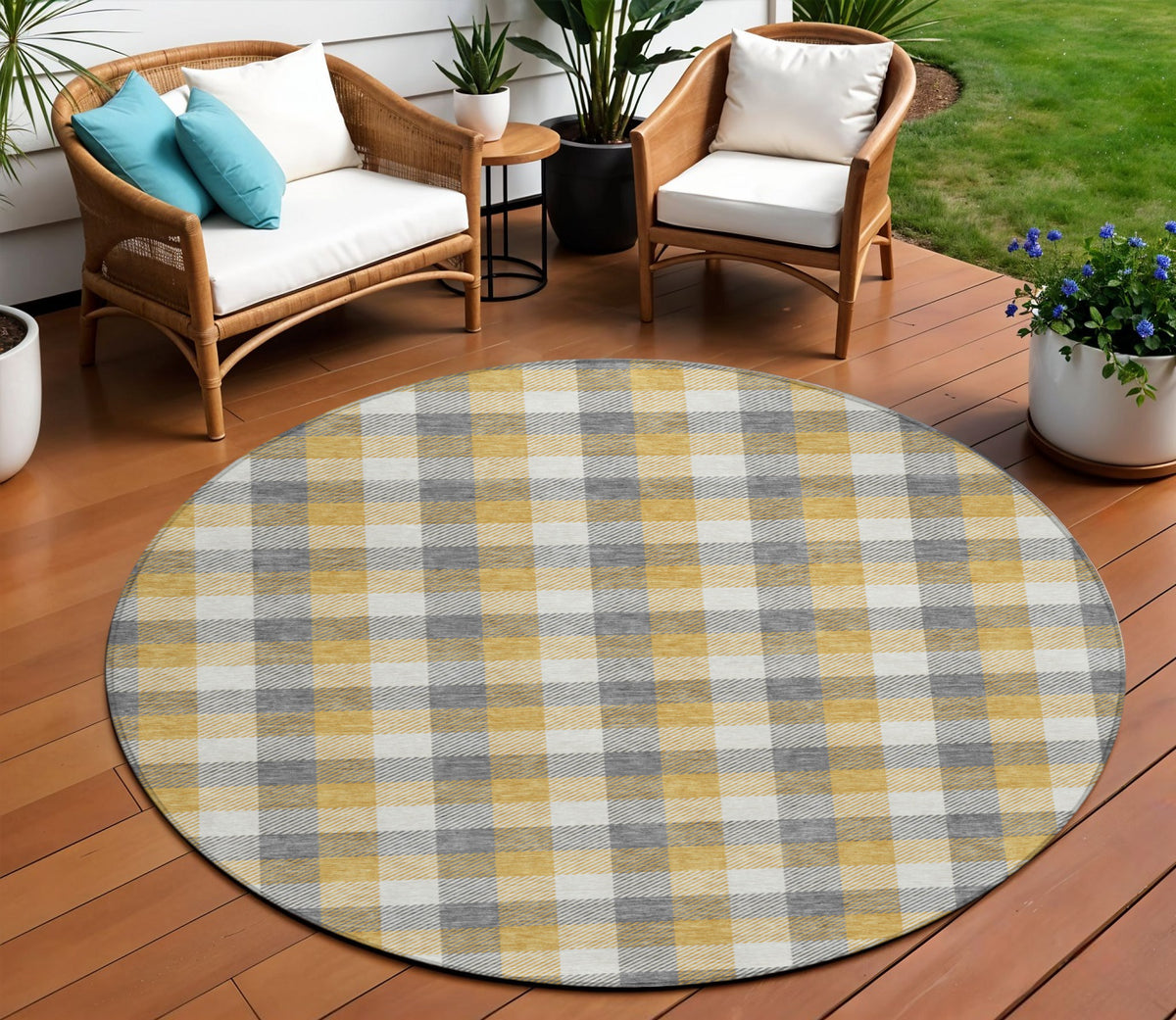 8' Gray Tan And Beige Round Plaid Washable Indoor Outdoor Area Rug
