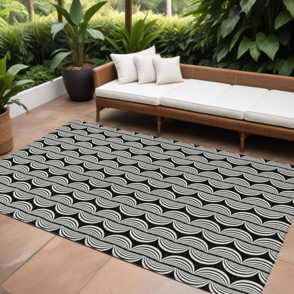 9' X 12' Black And Ivory Ogee Washable Indoor Outdoor Area Rug