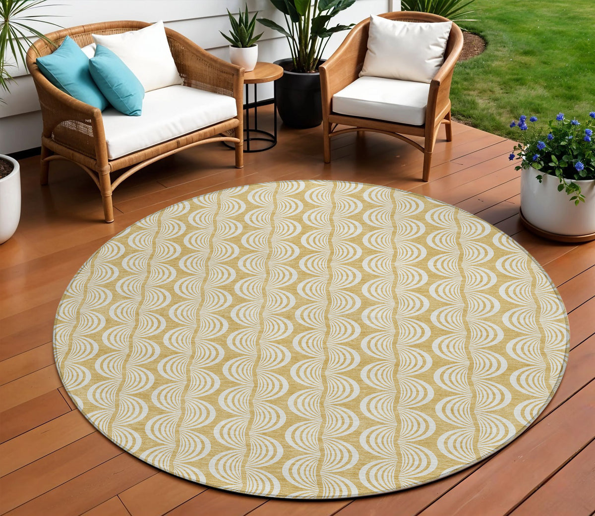 8' Gold And Beige Round Ogee Washable Indoor Outdoor Area Rug