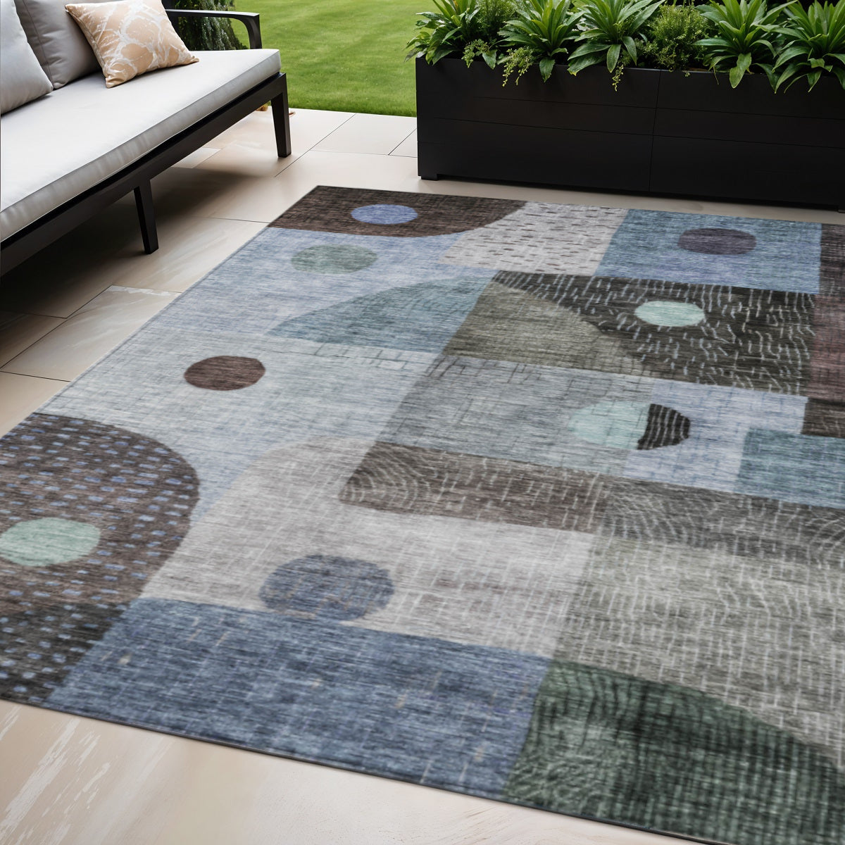 5' X 8' Blue Gray And Charcoal Geometric Washable Indoor Outdoor Area Rug