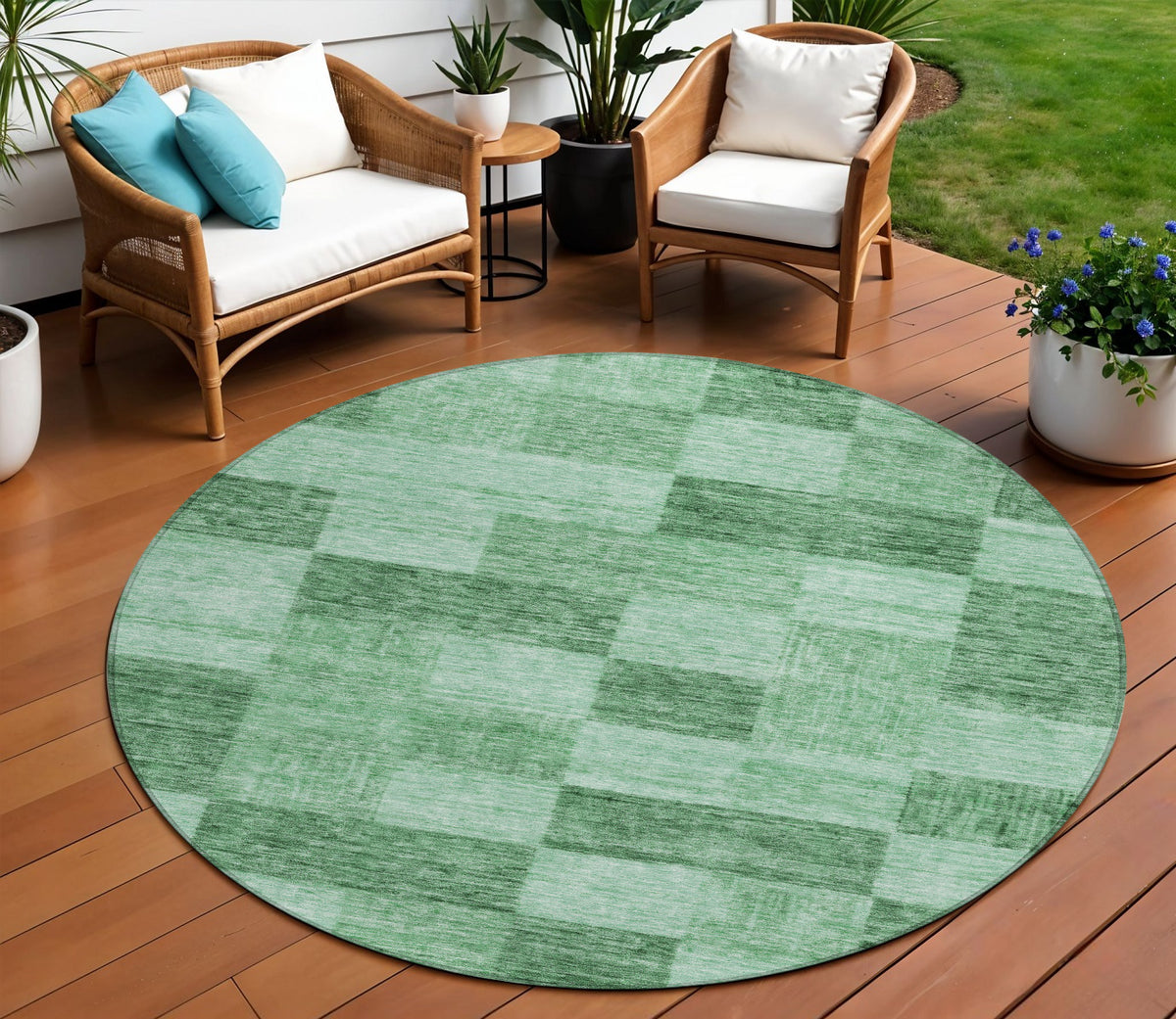 8' Light Green And Dark Green Round Geometric Washable Indoor Outdoor Area Rug