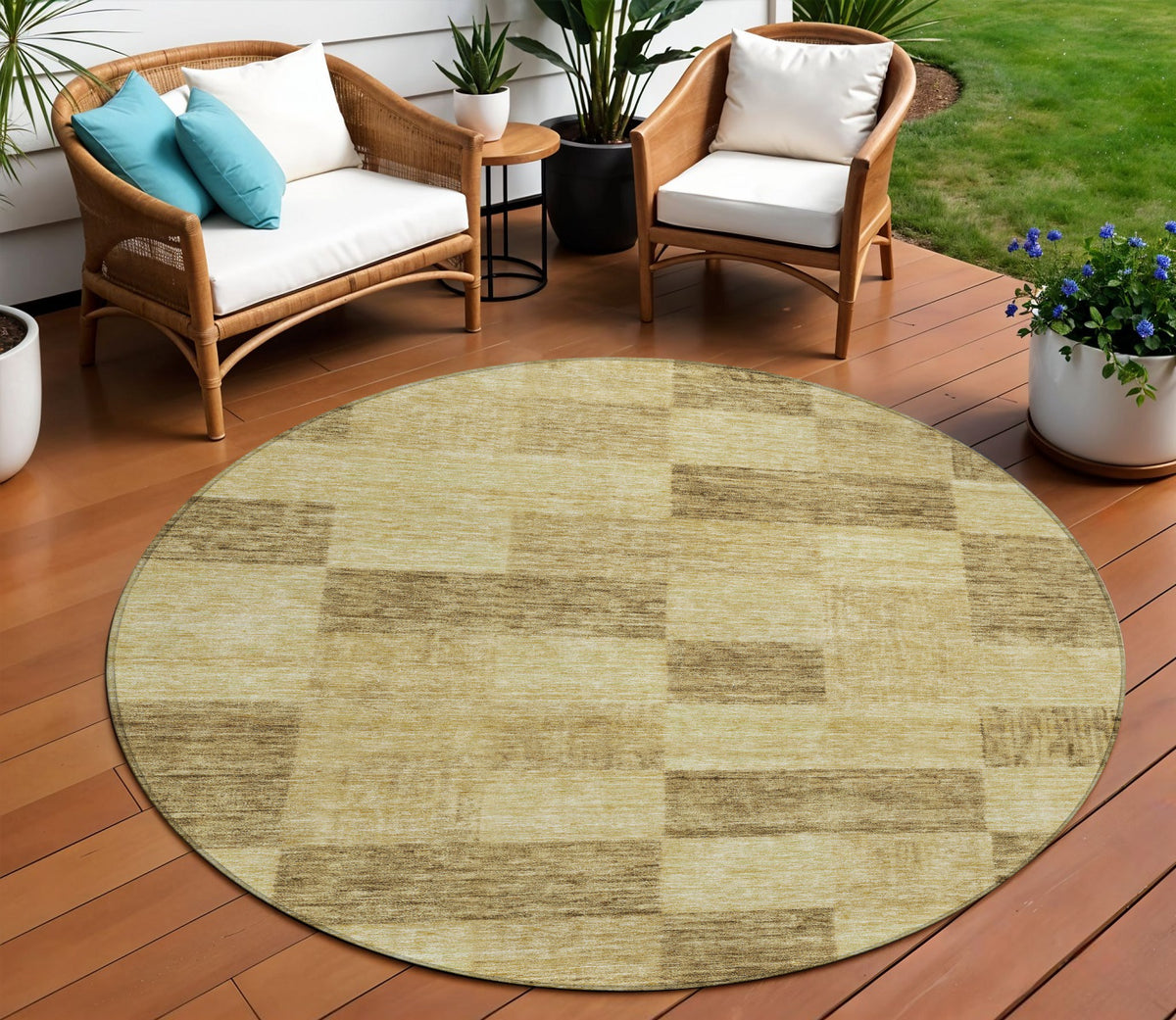 8' Gold And Brown Round Geometric Washable Indoor Outdoor Area Rug