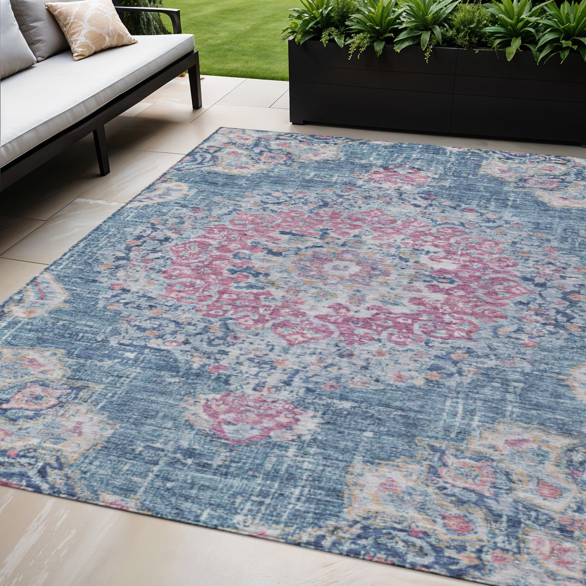 5 X 8 Blue Floral Medallion Washable Indoor Outdoor Area Rug
