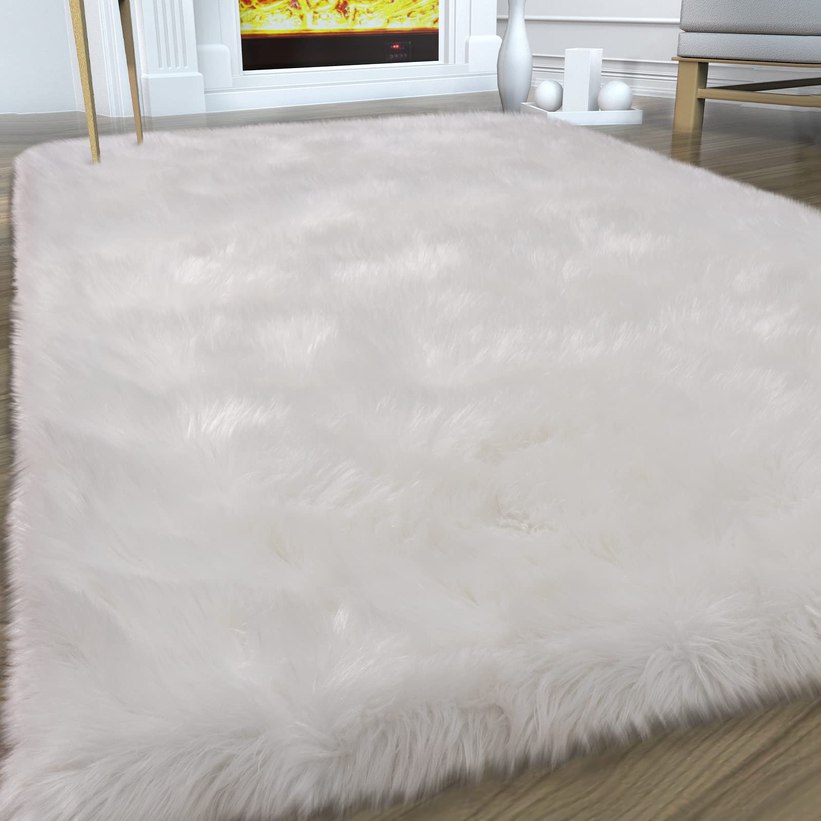 Fluffy Area Rug, White Faux Fur Rug For Bedroom 3'X5' Soft Shag Fuzzy Rugs For Living Room, Furry Bedside Nursery Rug Plush Indo