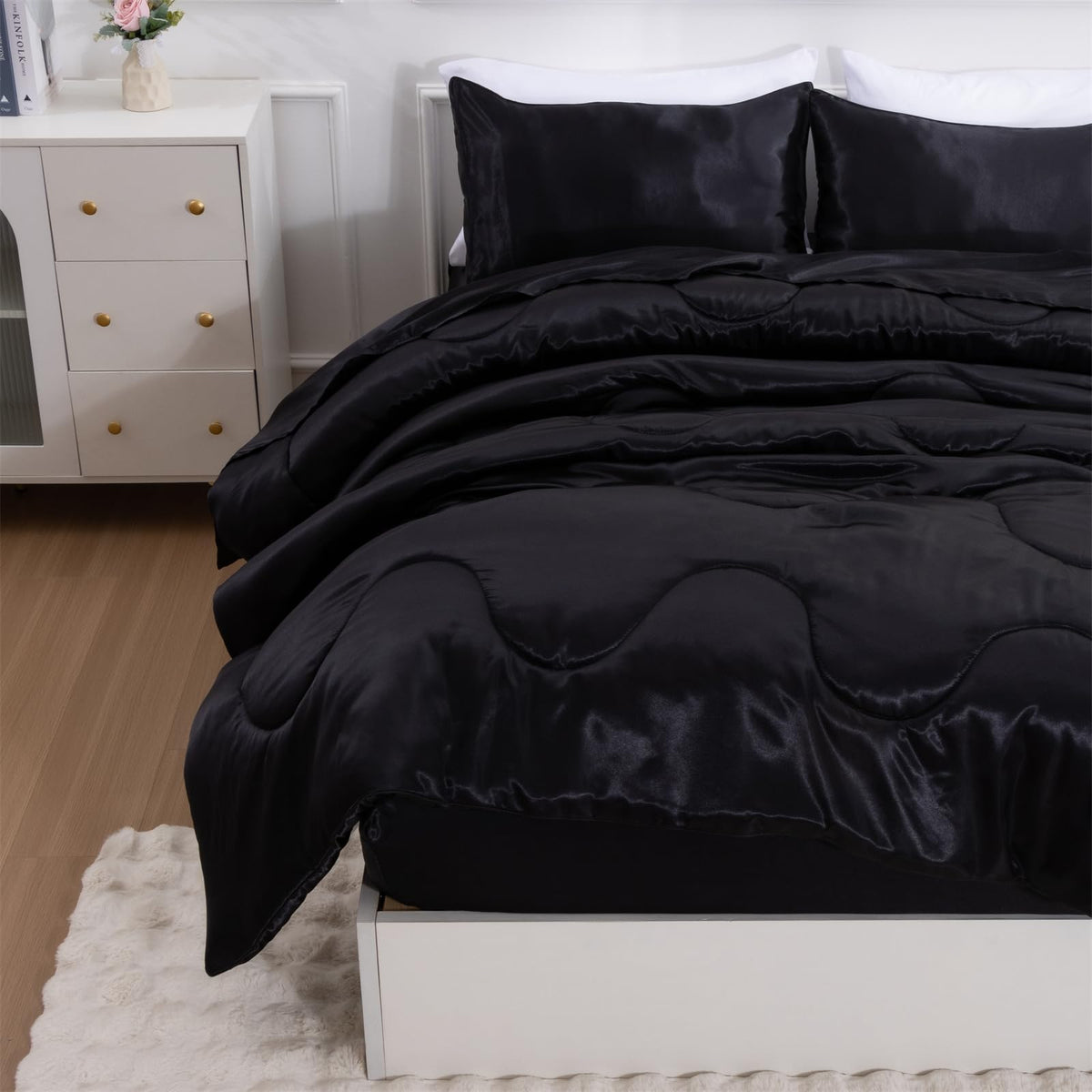 A Nice Night Satin Silky Soft Quilt Luxury Super Soft Microfiber Bedding Comforter Set, Light Weighted (Black, Cal King)