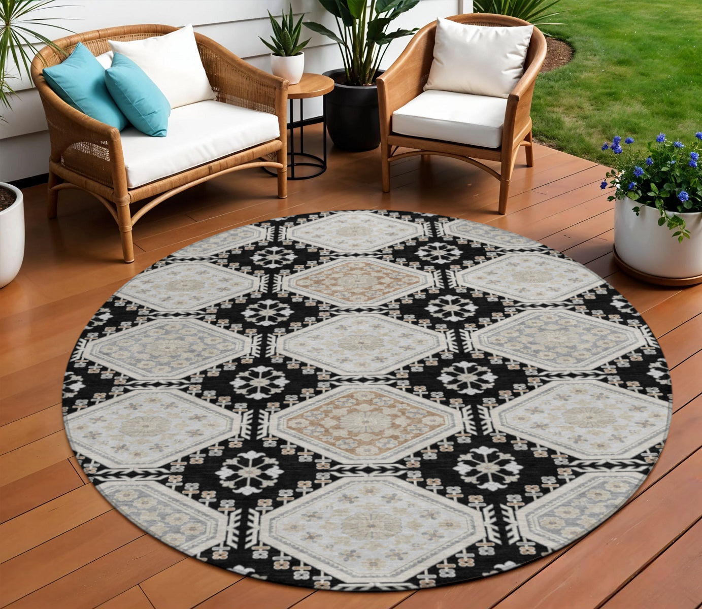 8 Black And Silver Round Floral Washable Indoor Outdoor Area Rug
