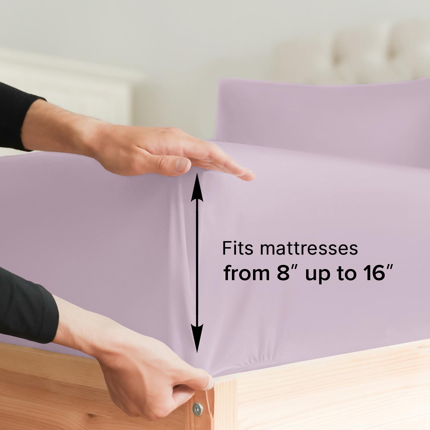 Queen Size Fitted Bed Sheet - Hotel Luxury Single Fitted Sheet Only - Fits Mattress Up To 16 - Extra Soft, Wrinkle Free, And Breathable - Bottom Fitted Sheet - Light Lavender Single Fitted Sheet Only