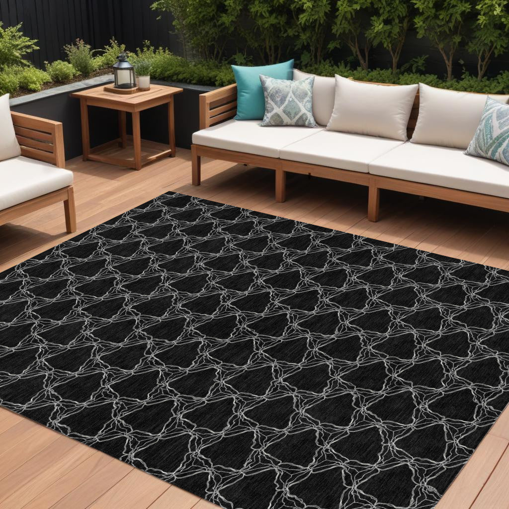 10' X 14' Black And White Geometric Washable Indoor Outdoor Area Rug