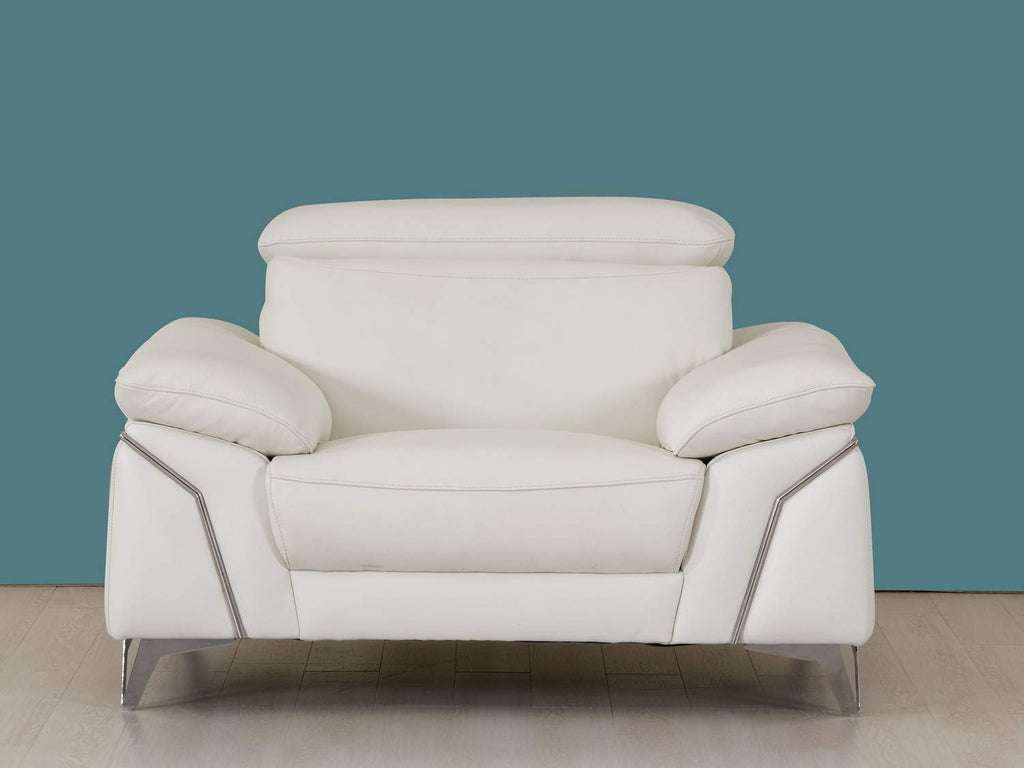 HomeRoots 31' Fashionable White Leather Chair