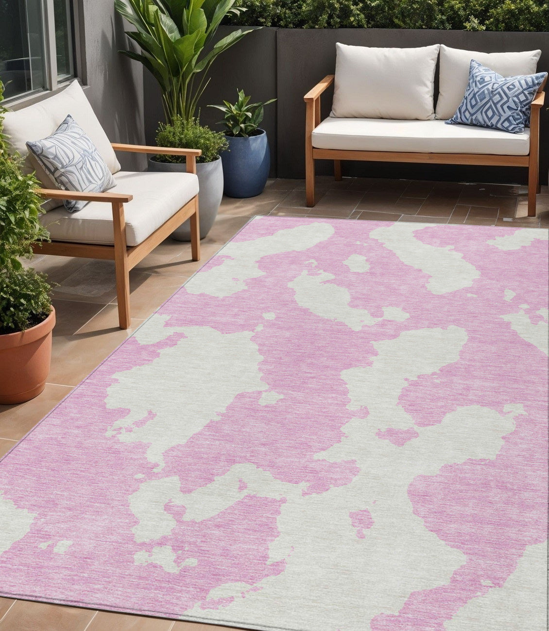 5 X 8 Pink And Ivory Abstract Washable Indoor Outdoor Area Rug