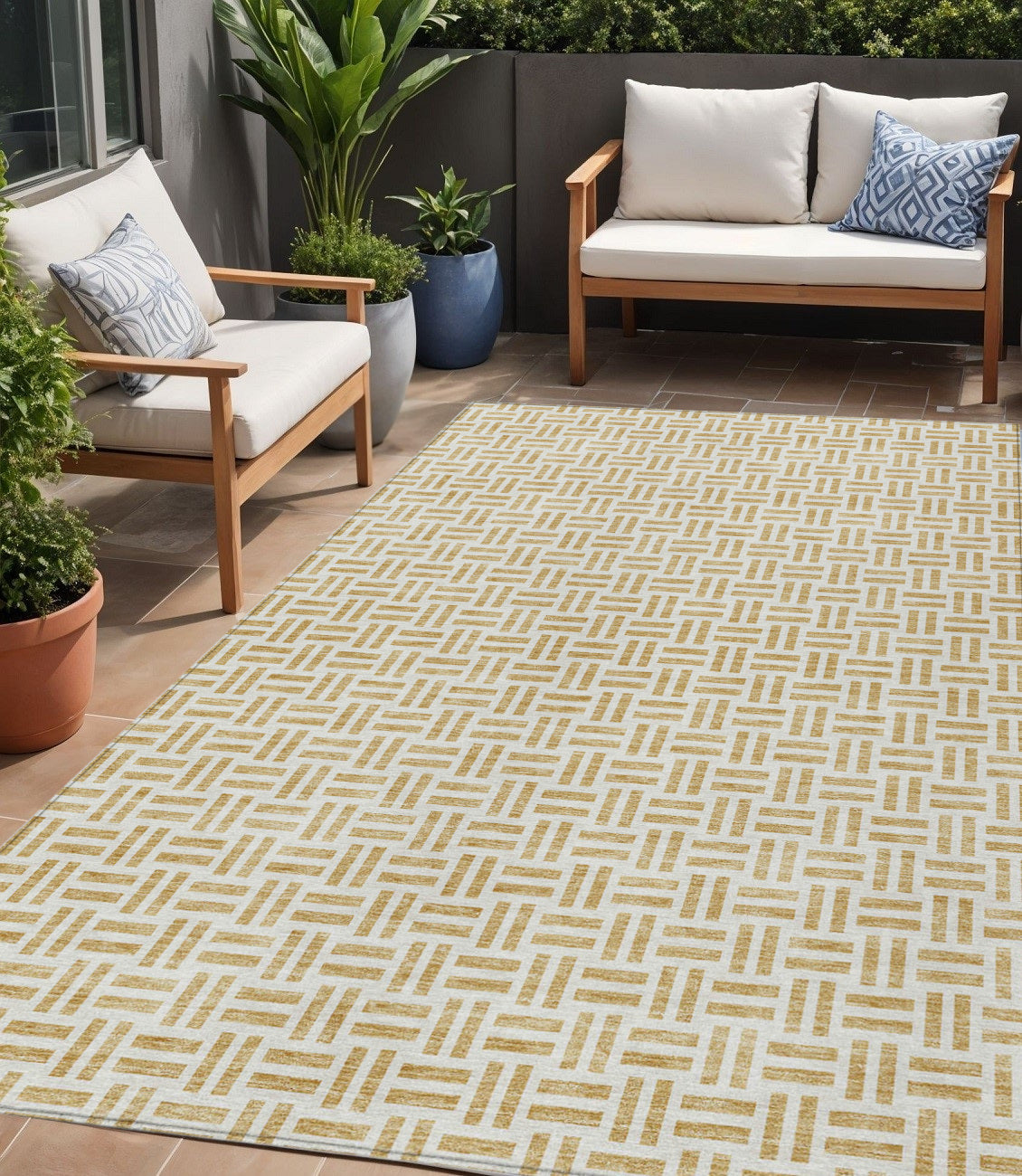 5 X 8 Gold And Ivory Geometric Washable Indoor Outdoor Area Rug