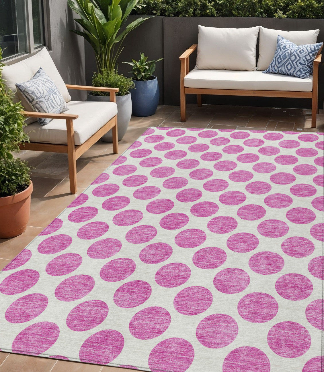 5 X 8 Blush And Ivory Polka Dot Washable Indoor Outdoor Area Rug