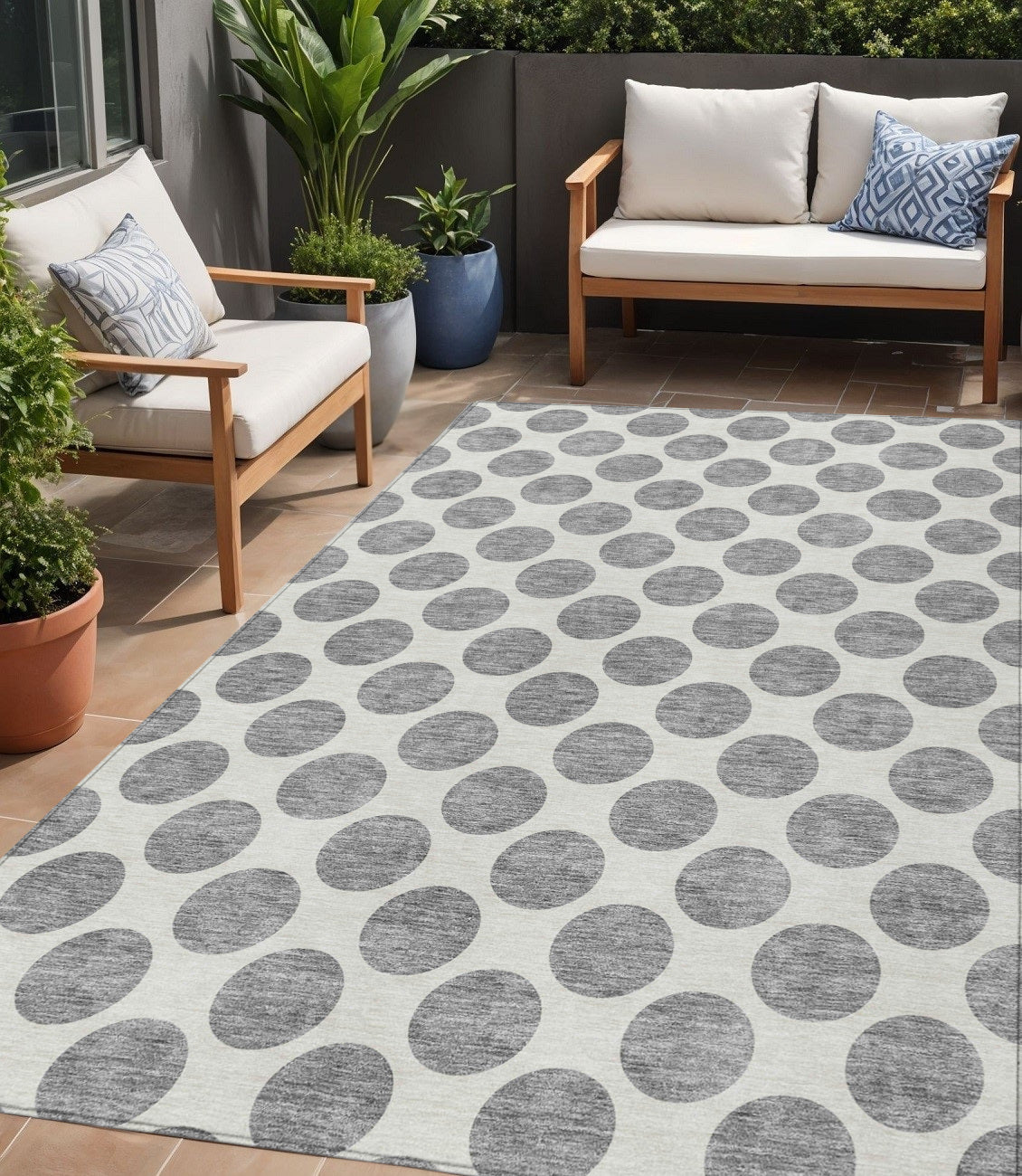 5 X 8 Gray And Ivory Polka Dot Washable Indoor Outdoor Area Rug