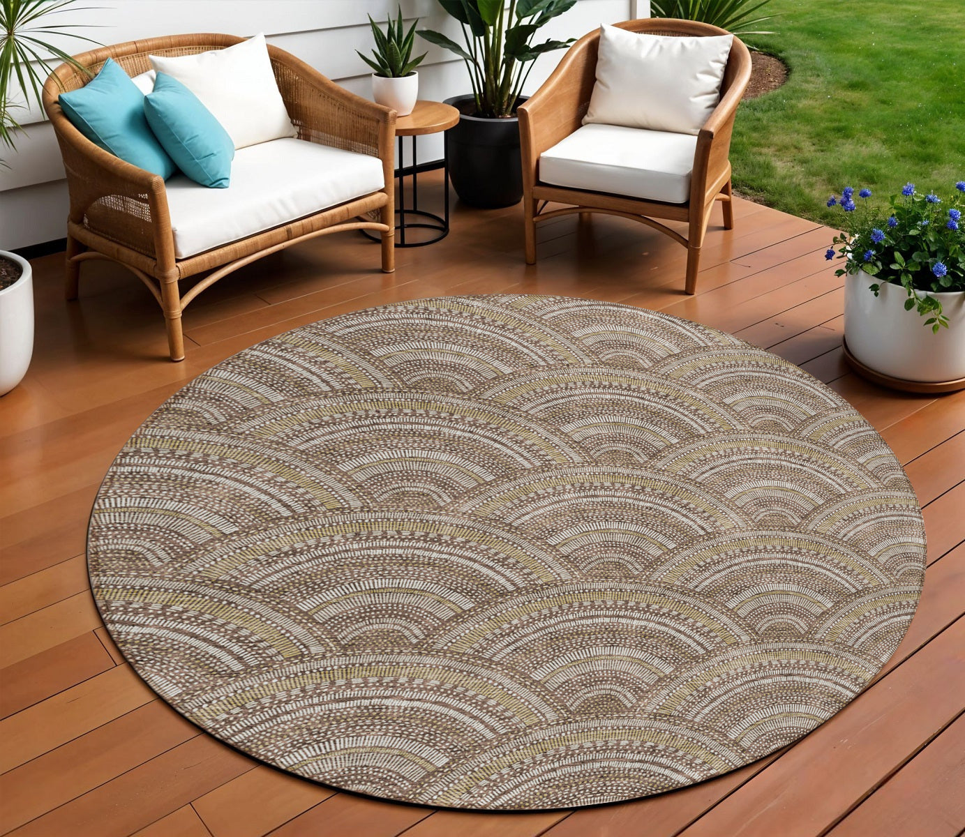 8 Brown Beige And Taupe Round Geometric Washable Indoor Outdoor Area Rug