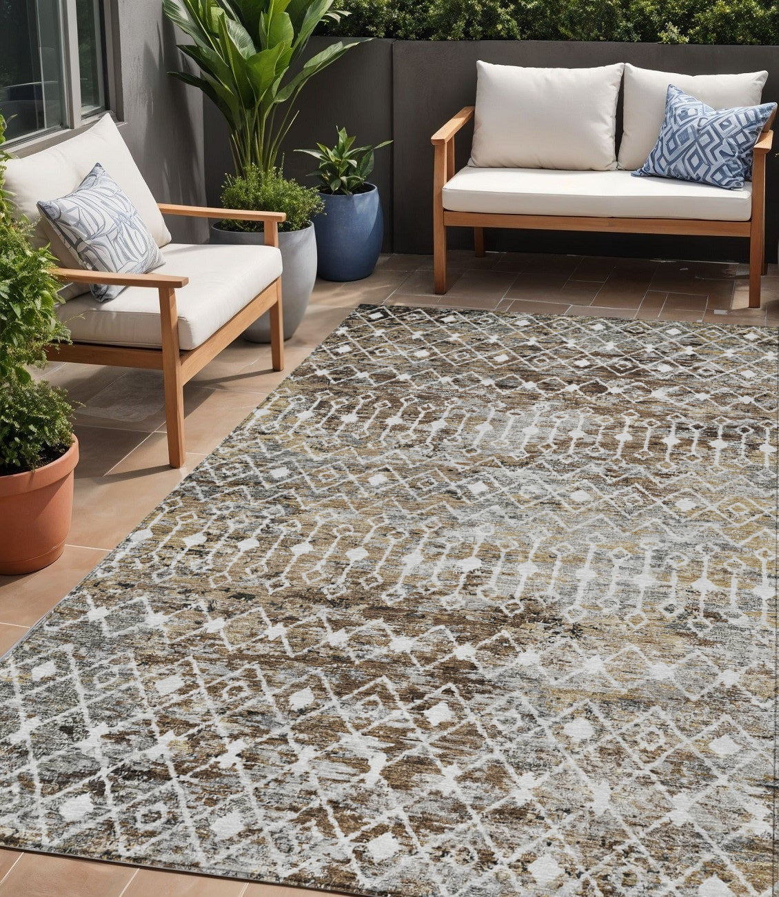 5 X 8 Brown And Beige Argyle Washable Indoor Outdoor Area Rug