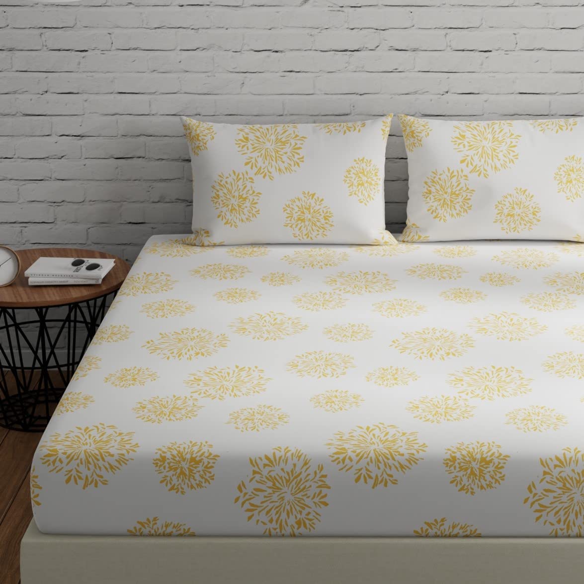 Huesland By Ahmedabad Cotton 144 Tc Cotton Bed Sheets For Double Set Bed With 2 Pillow Covers  White (Yellow Print)