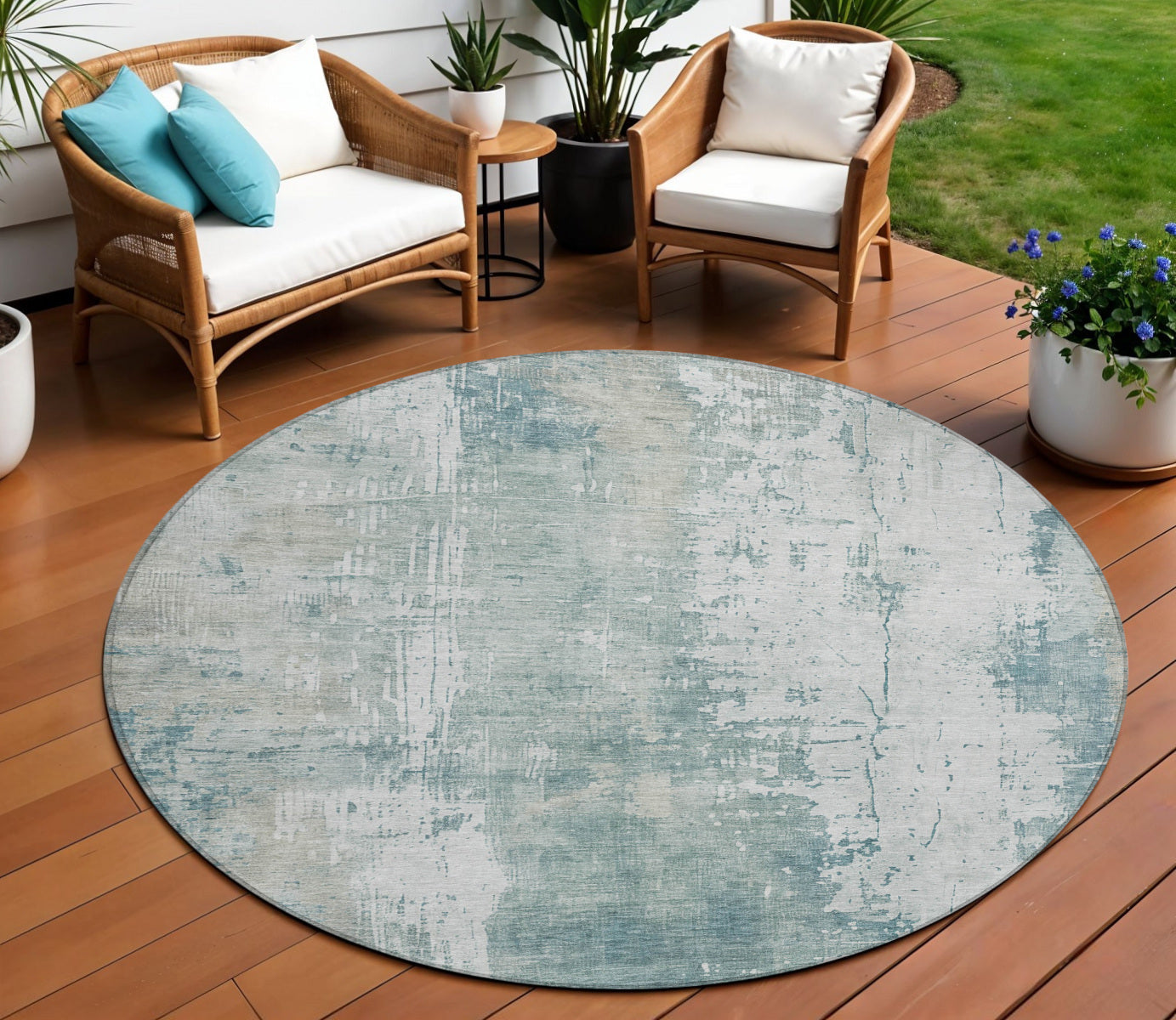 8 Turquoise And Ivory Round Abstract Washable Indoor Outdoor Area Rug