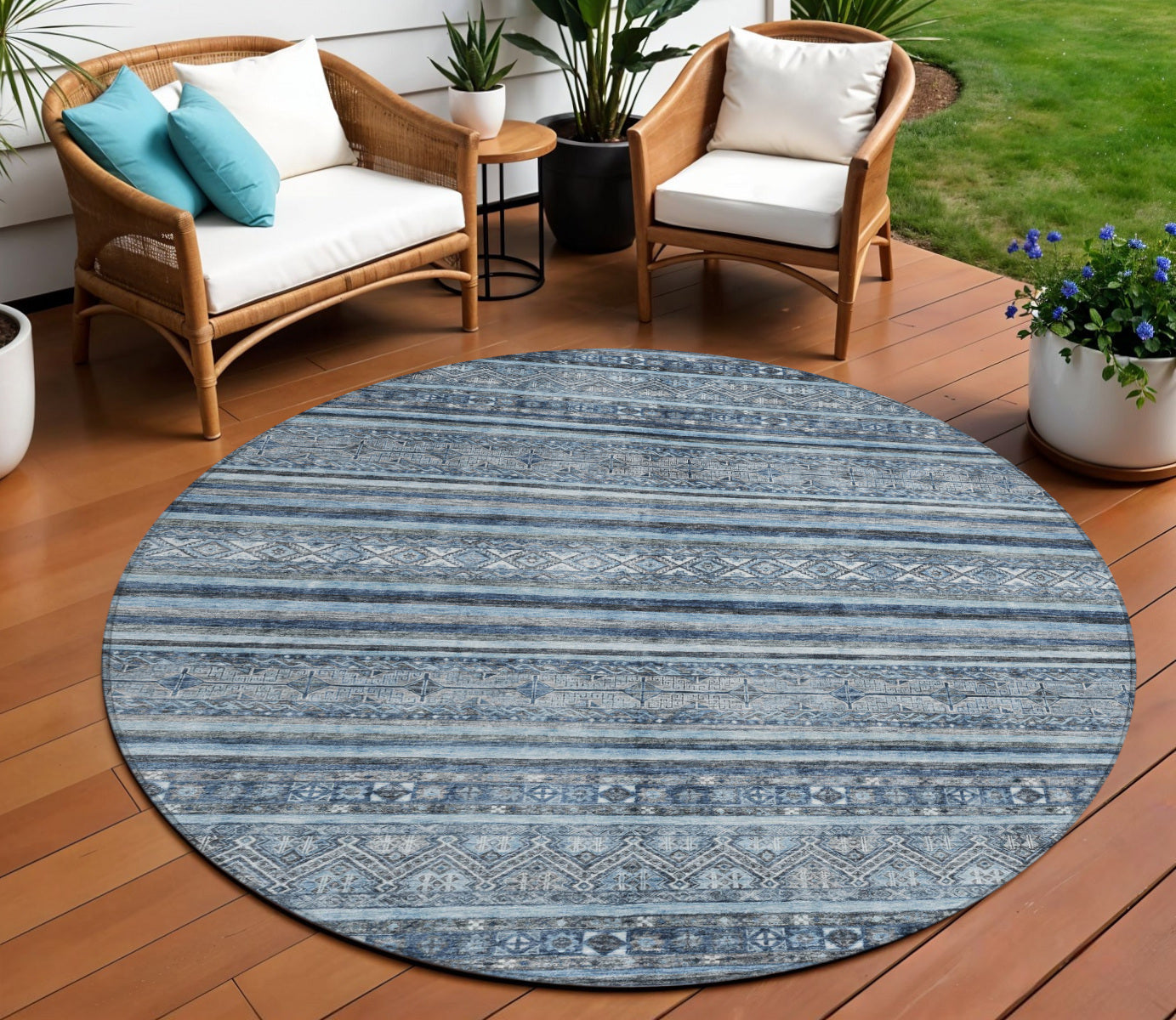 8 Blue And Gray Round Oriental Washable Indoor Outdoor Area Rug