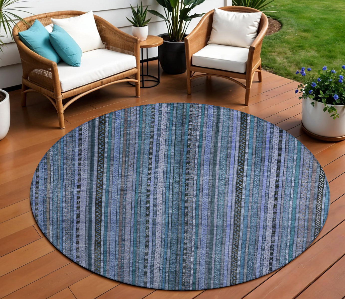 8 Blue Gray And Sky Blue Round Striped Washable Indoor Outdoor Area Rug
