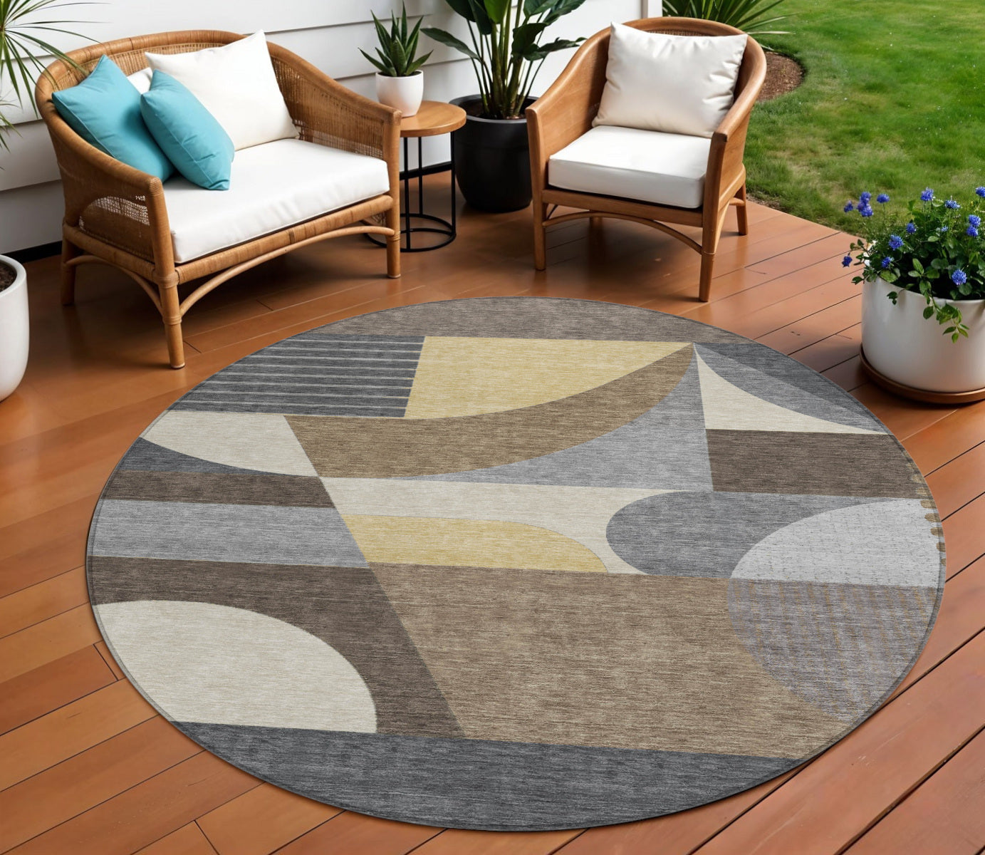 8 Brown Taupe And Wheat Round Geometric Washable Indoor Outdoor Area Rug