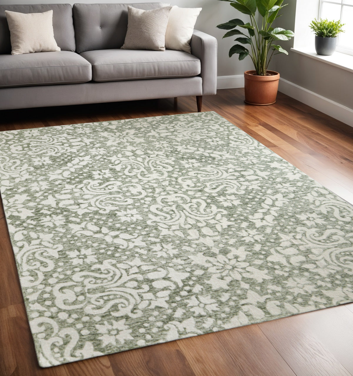 5' X 8' Ivory And Green Floral Hand Tufted Area Rug