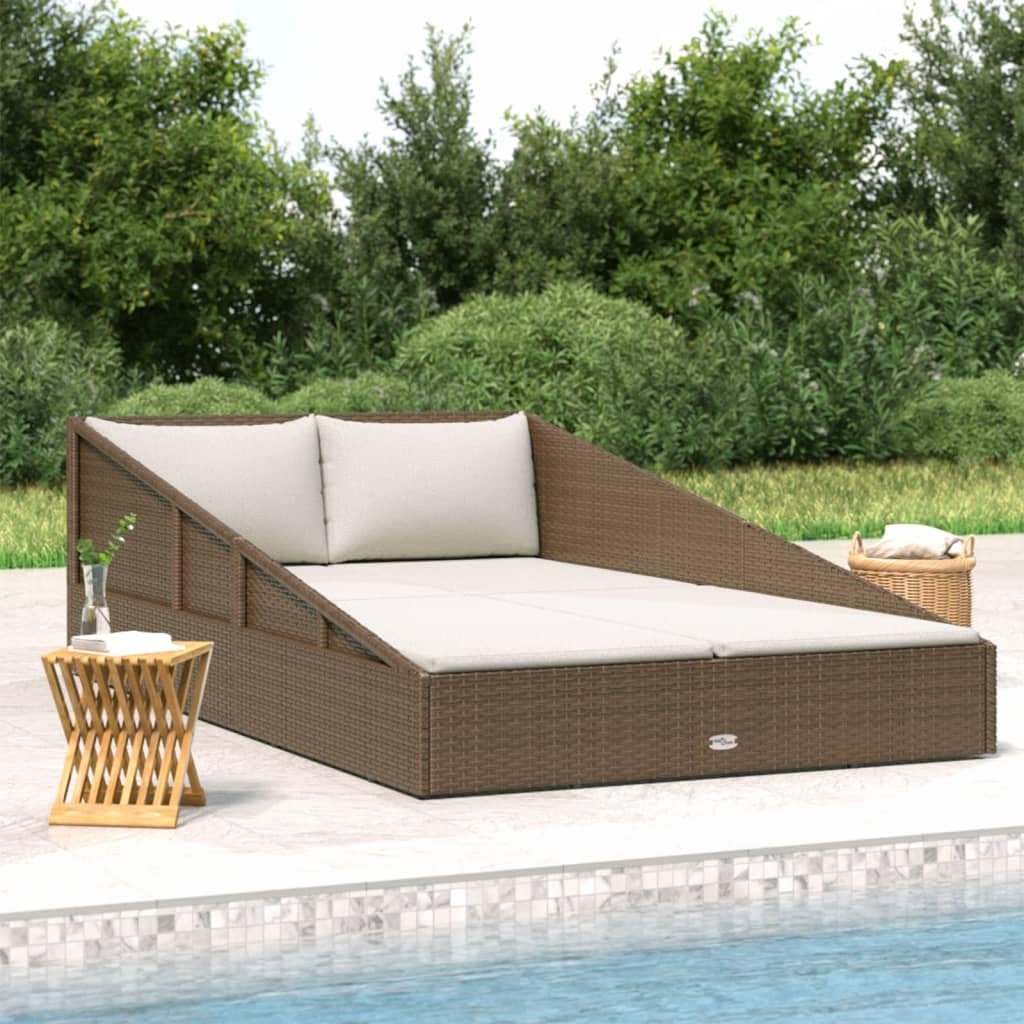 vidaXL Poly Rattan Garden Bed - Brown Outdoor Daybed with Cream White Seat Cushions and Pillows, Weather Resistant Material, Suitable for Patio or Poolside