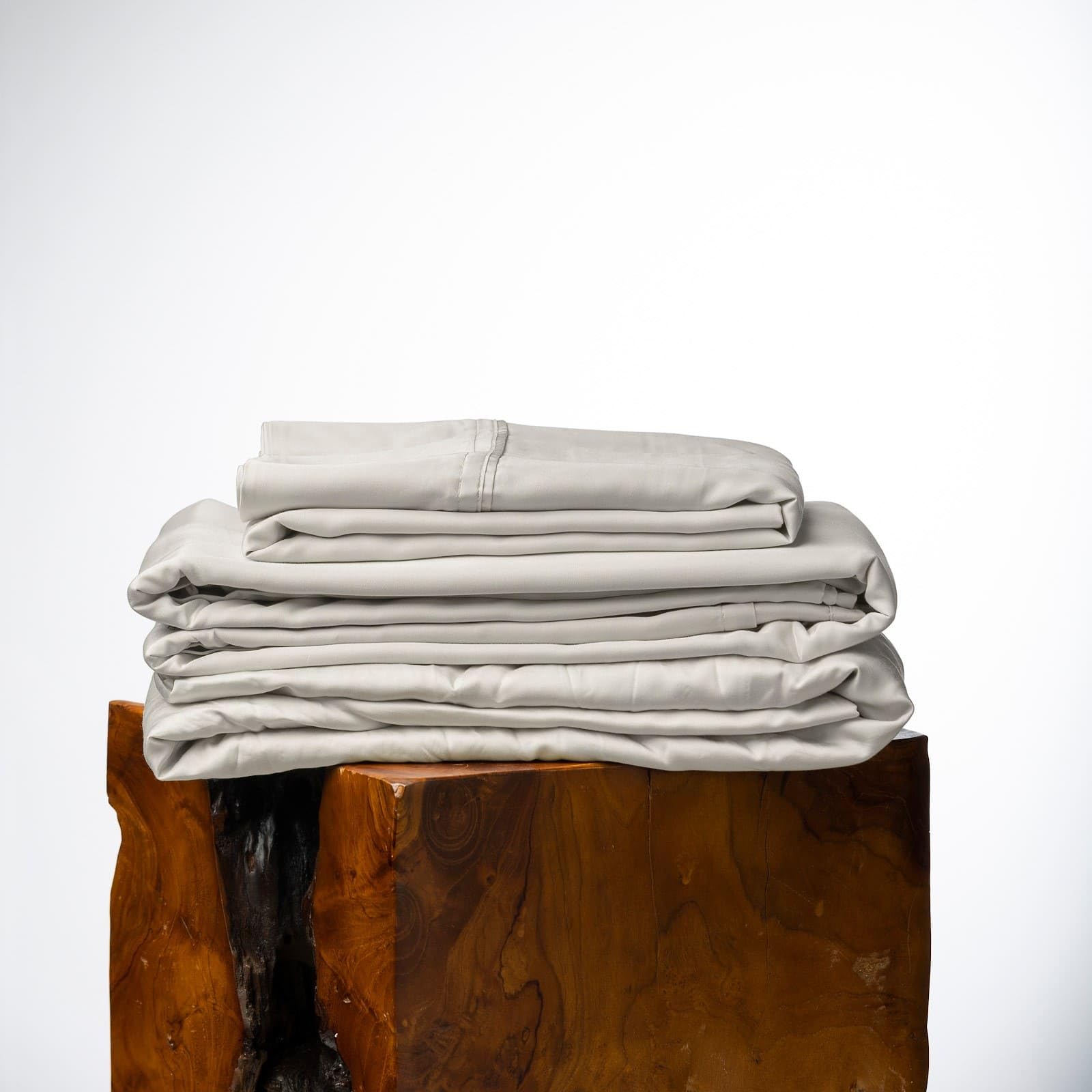 Olive + Crate Luxury Series 100% Tencel Eucalyptus Twin Xl Size Sheets Set - 3Pc Super Soft Cooling Bed Sheets  Deep Pocket To 1