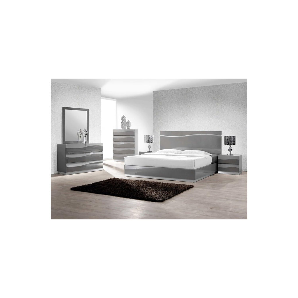 Best Master Furniture Leon Gray With Silver Base Platform Bed, Cal King