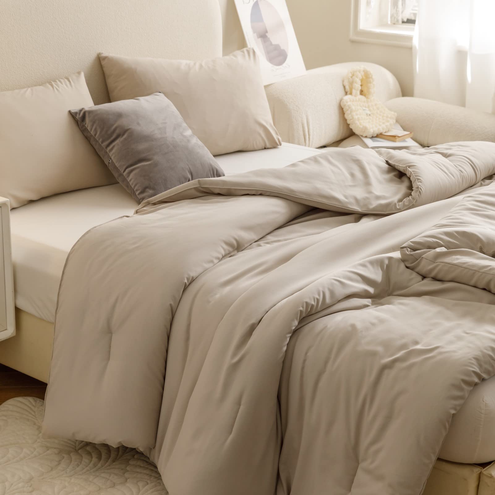 Rosgonia Oversized King Comforter 128X120, 3Pcs Super King Plus (1 Oatmeal Comforter & 2 Pillowcases) Lightweight Oversized King