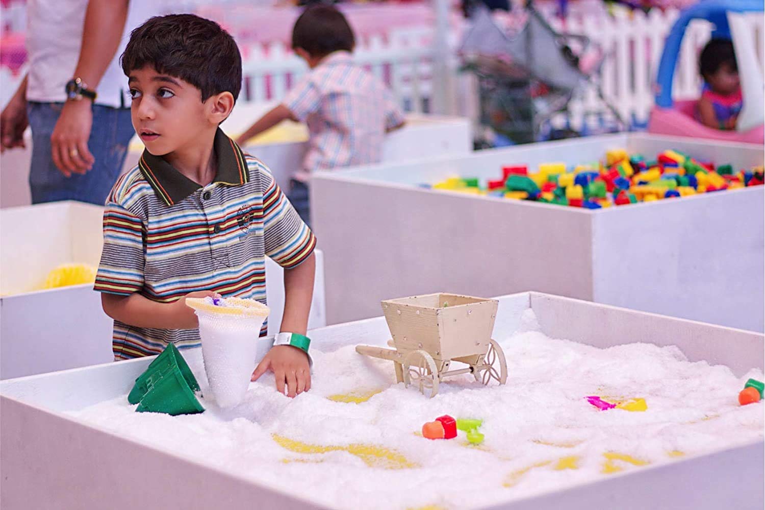 Instant Snow Powder For Slime 4 Pack Let It Snow (2) And Snowonder (2) Made In The Usa - Artificial Snow Mix Fake Snow Holiday D