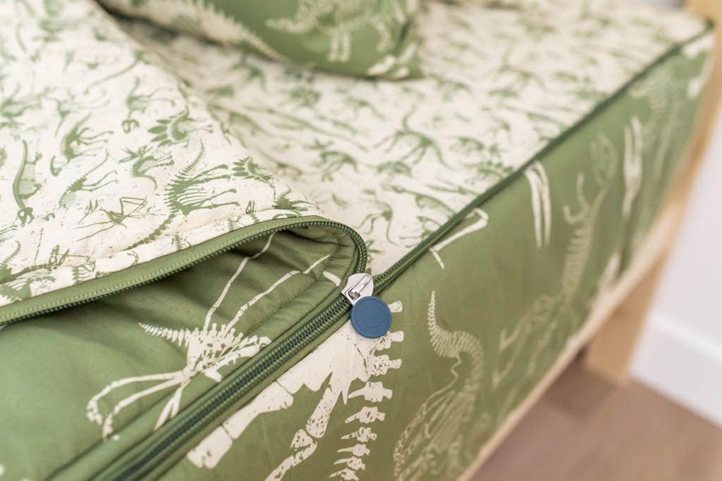 Beddy's Twin Dinosaur T-Rex Zipper Bedding Set - Green Polyester - Easy Make & Wash